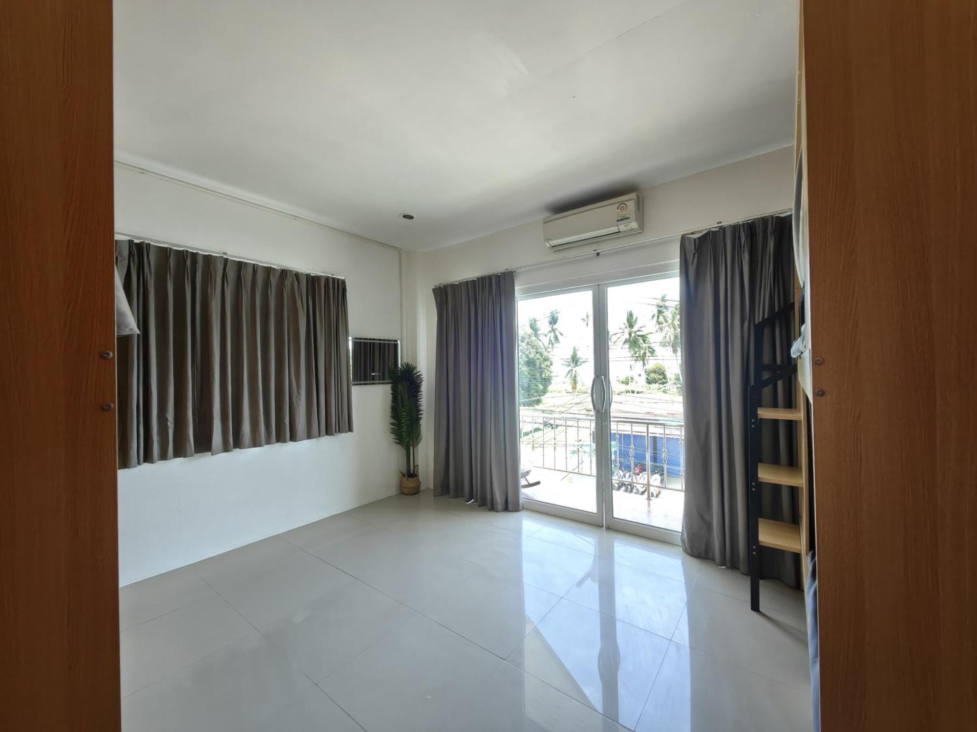 Arena Boutique Hotel Female Only Thongsala Exterior photo